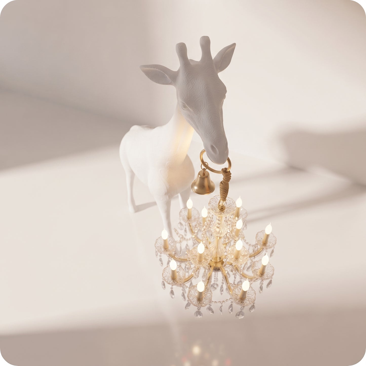 Jirafa con candelabro grande
