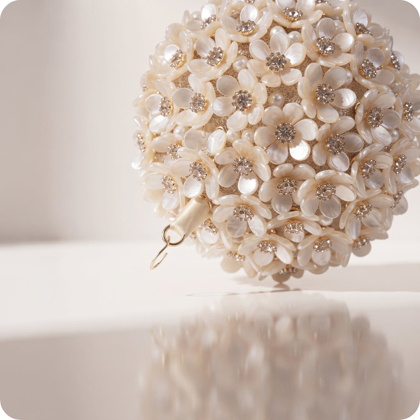 Esfera de flores de perla