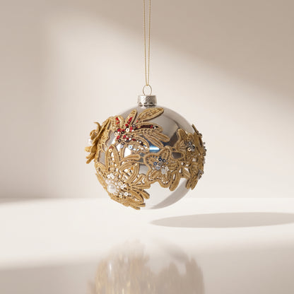 Esfera de cristal perla plateada con flores de ganchillo