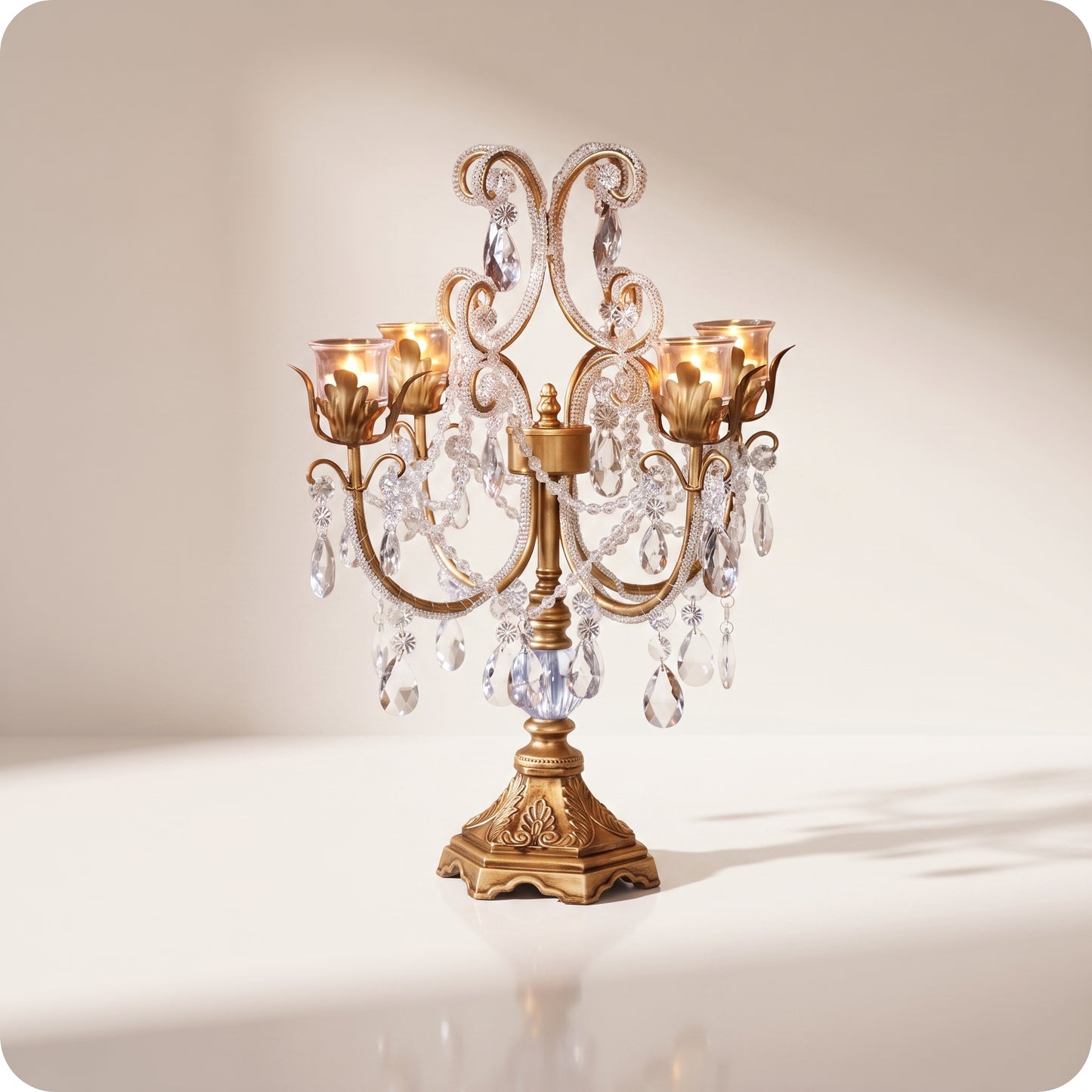 Candelabro chapado en níquel con cristal y diamantes dorado g