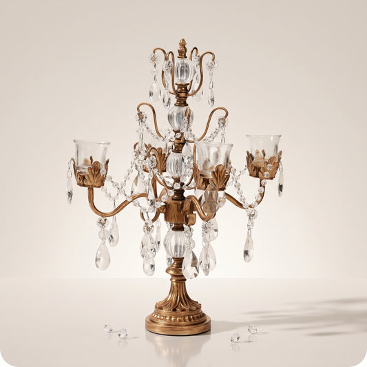 Candelabro chapado en níquel con vasos porta velas de cristal dorado