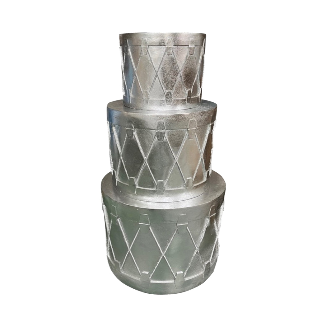 SET DE TAMBORES PLATEADOS, H25/35/45cm,
Double used as stand and pots.