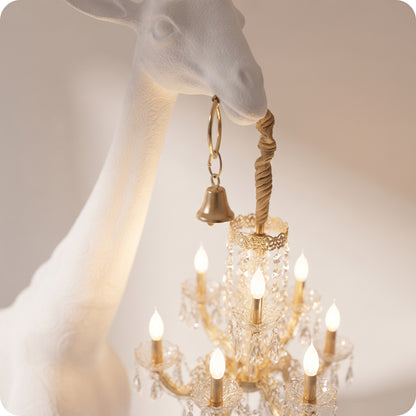 Jirafa con candelabro grande