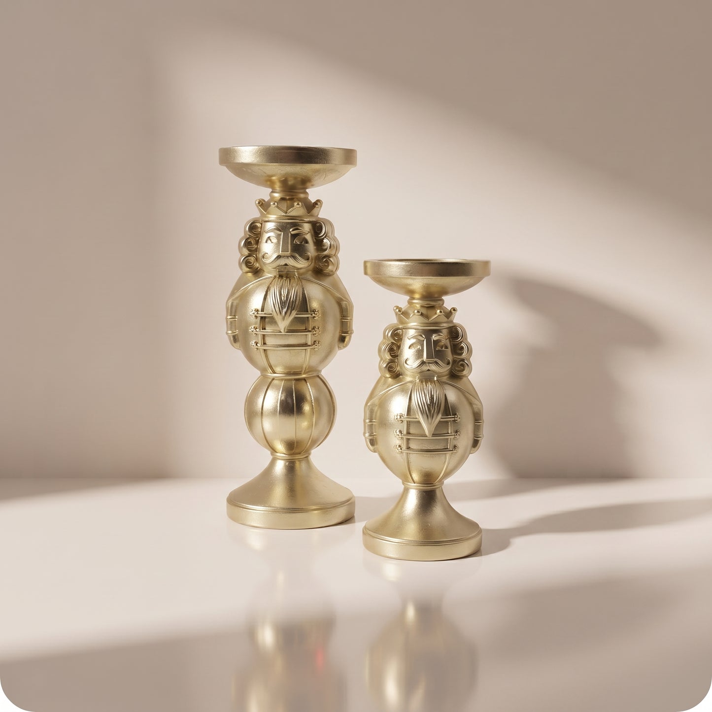 Cascanueces candelabros dorados elegantes