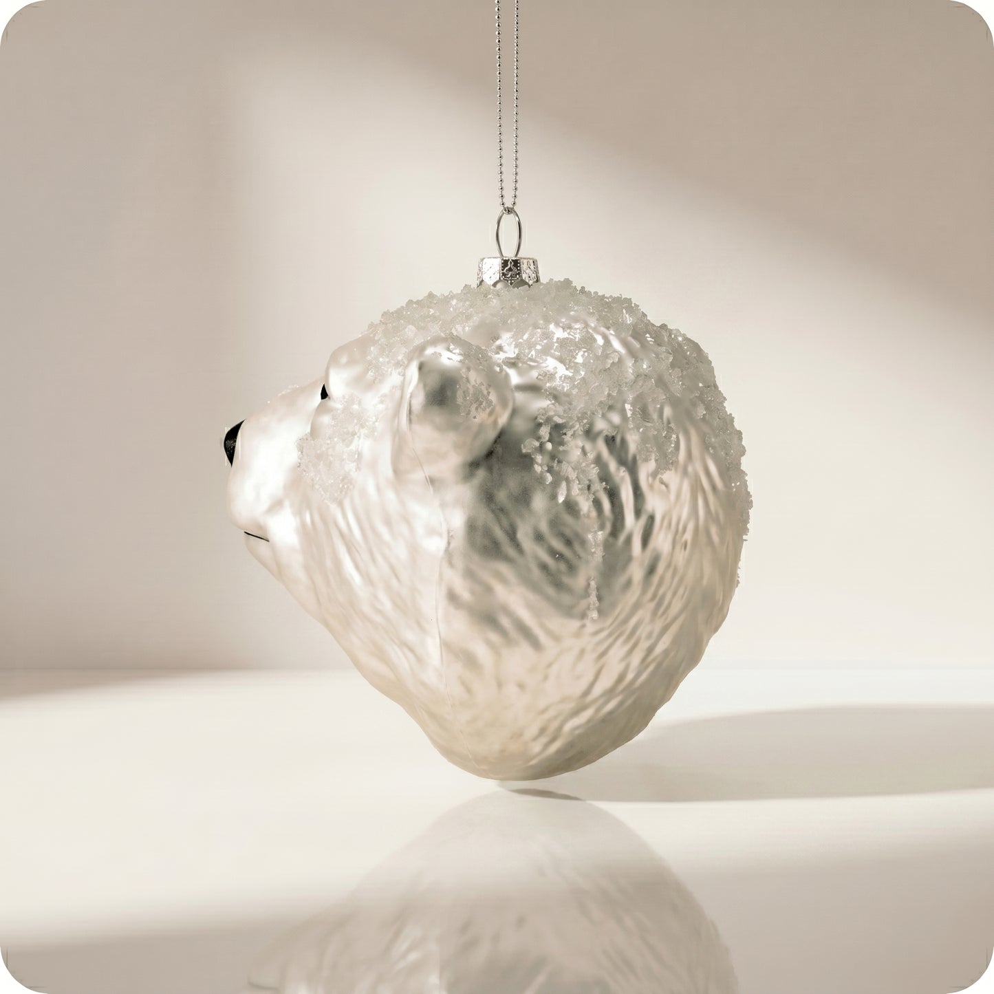 Esfera de cabeza de oso polor de cristal con brillo