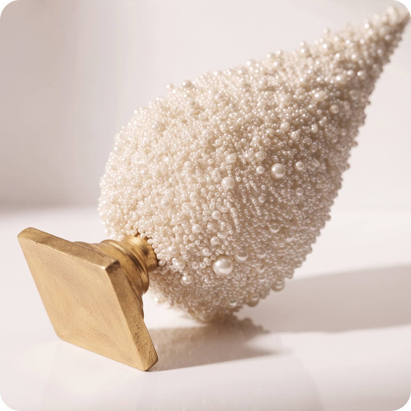 Topiario de gota de perlas con base